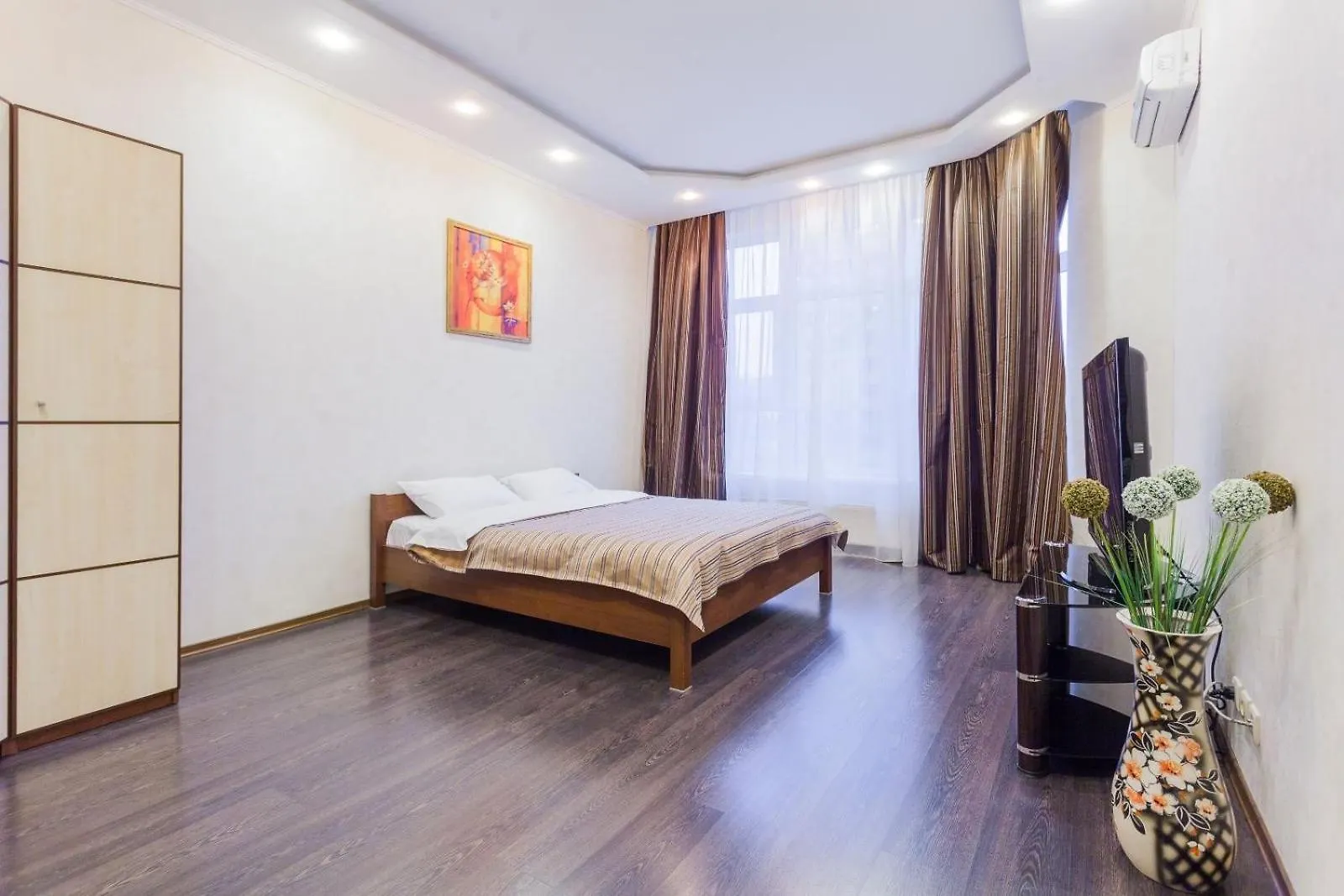 Navit Apartments With Breakfast,Near The Railway Station, The City Center, The Park Kiev